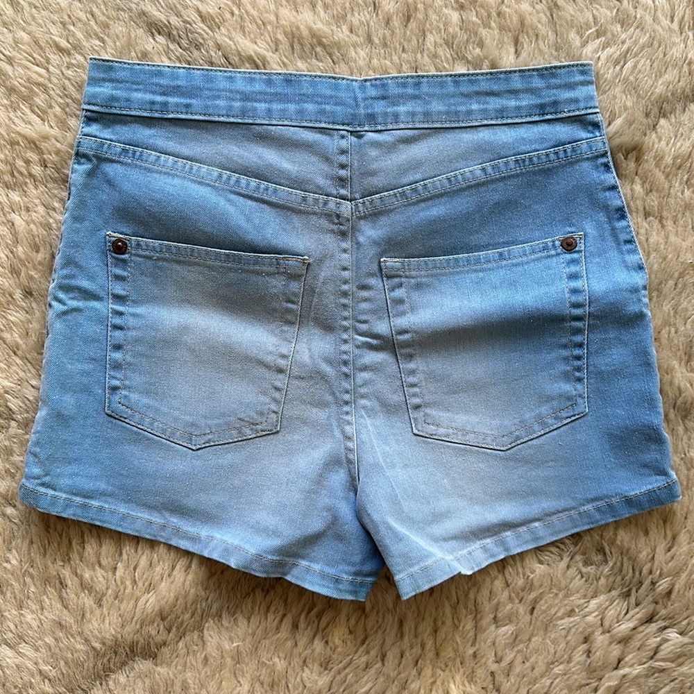 Sale⭐️New FARM RIO Denim Shorts - Picture 3 of 13
